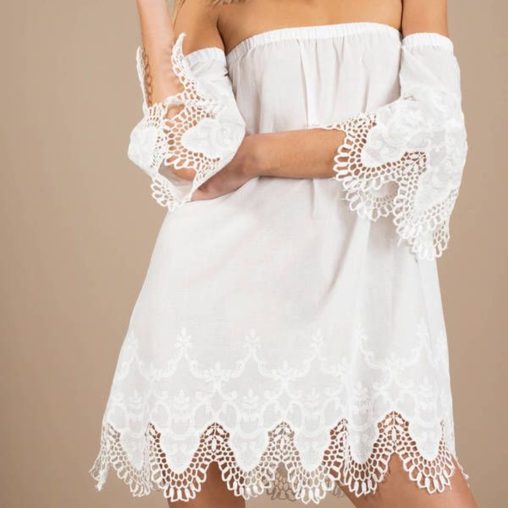 MINKPINK Charlotte Broderie Off The Shoulder Dress